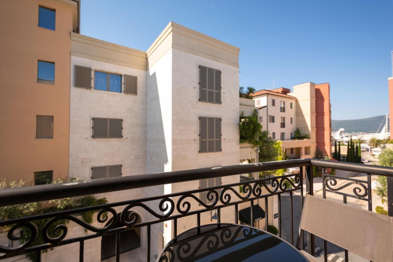 Porto Montenegro Residences Τίβατ Εξωτερικό φωτογραφία